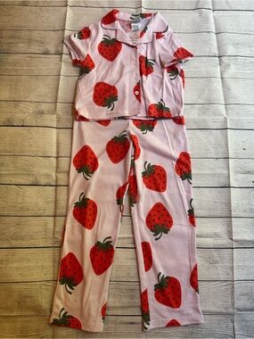 Jellifish Kids 2-Piece Strawberry Pajama Set size Small